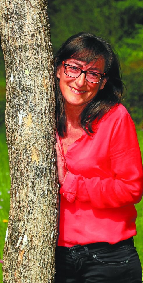 Inma Roiz habla de la tala forestal en su segunda novela.