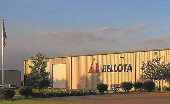 Entrada principal de la planta de Bellota en Illinois, abierta en 2008, donde fabrica componentes para maquinaria agrícola.