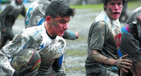 El Atlético de San Sebastián fue pionero en el rugby y quiere dar un impulso más a la sección.