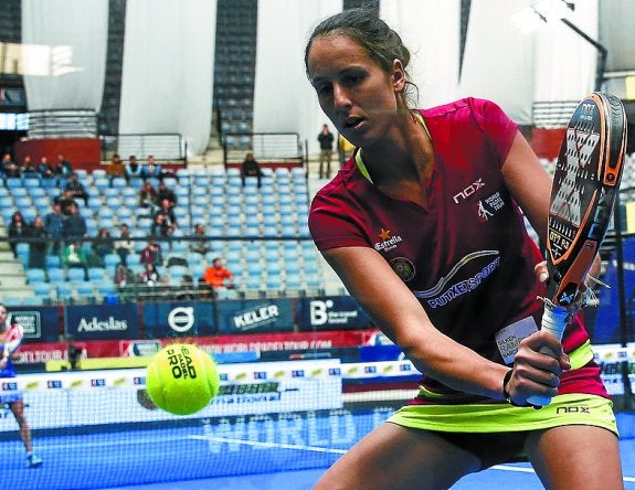 Triay, durante el partido con Sainz ante Marrero y Salazar. 