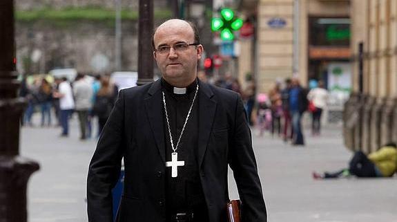 El obispo de San Sebastián estará localizable con una 'app' para confesar en templos, parques y plazas