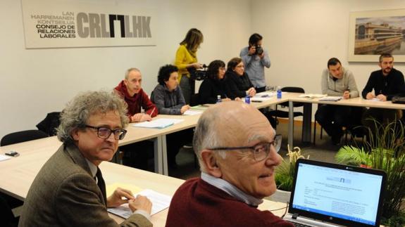 Patronal y sindicatos vascos firman su primer gran pacto en 20 años