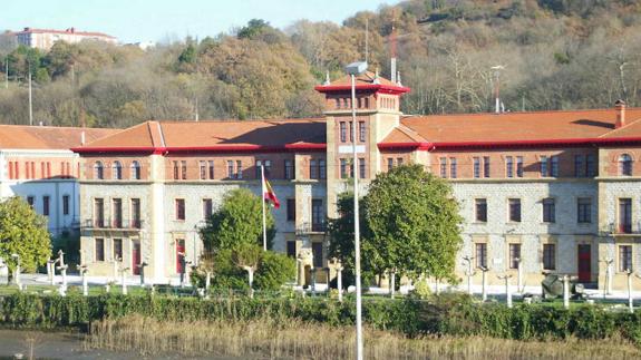 Exterior del cuartel de Loiola.