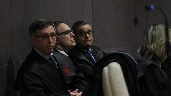 Mario Fernández, en el arranque del juicio