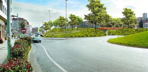 Fotomontaje. El nuevo acceso peatonal y ciclista proyectado desde Trintxerpe a la estación del Topo, visto desde la rotonda del Ancla.