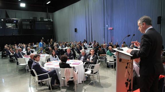 El lehendakari interviene en el primer encuentro de la Comunidad del Concierto-Gurea Kontzertua.