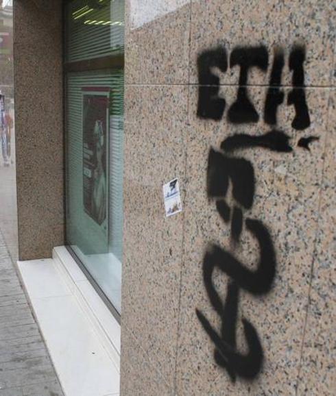 Pintada a favor de ETA.