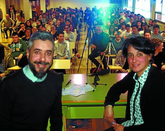 Garrido y Fernández. Se sumaron a los actos del 50 aniversario del centro en el que estudiaron. 