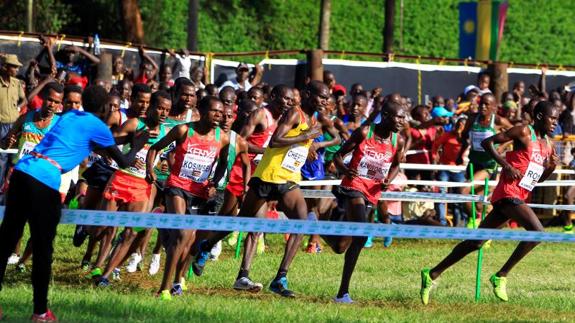 Atletas en el Mundial de Cross