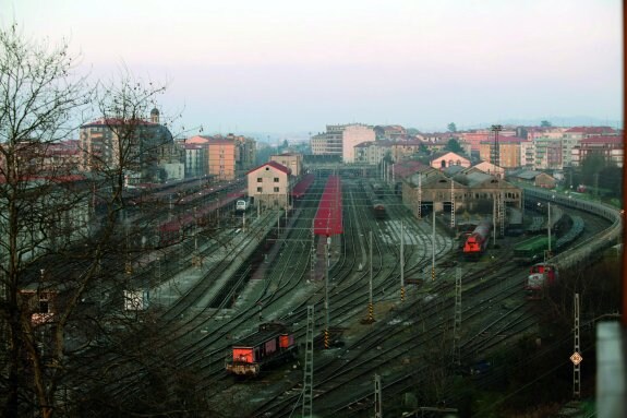 Vista del espacio ferroviario de la ciudad. 