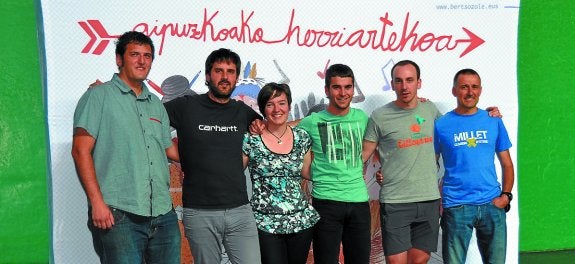 Finaleko bertsolarietako batzuk. 