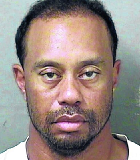 Foto de la ficha policial del golfista tras ser arrestado cerca de su residencia en Miami. 