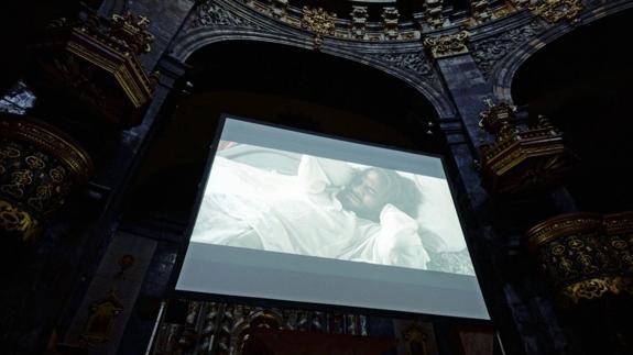 La Basílica de Loyola ha sido escenario este martes del preestreno de la película sobre San Ignacio.