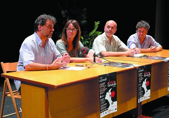 Ángel Pazos, Juncal Eizaguirre, Pedro Miguel Aguinaga y José Antonio Irastorza.
