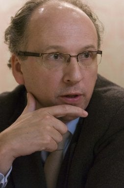 Gabriel Elorriaga, en un momento de la entrevista. [J. I. USOZ]