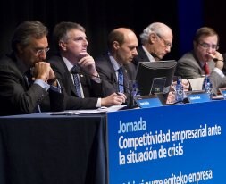 Juan Asúa, Xabier Iturbe, Eduardo Zubiaurre, Miguel Boyer y Federico Durán. /USOZ