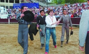 Historia. Eneko Andueza, autor del guión y presidente de la Comisión Taurina, en la finalización de un Festival Zuloaga. ::                             F. MORQUECHO