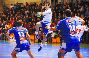 Amistoso de Balonmano. El duelo está asegurado. ::
F. MORQUECHO