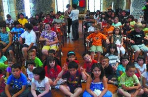 Eskola Agenda 21eko batzar bereziko irudiak.