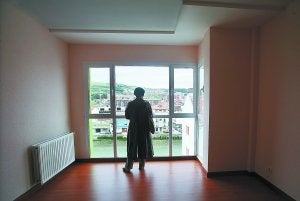 Los afectados por desahucio deben mostrar «voluntad» de regularizar su situación para evitar que les echen del piso. ::
MAITE BARTOLOMÉ