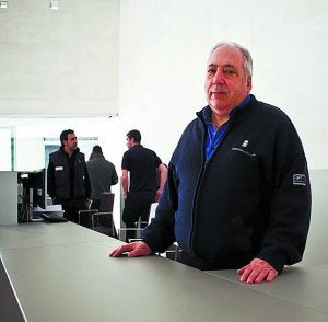 Miguel Ángel Gil en la nueva recepción del museo.