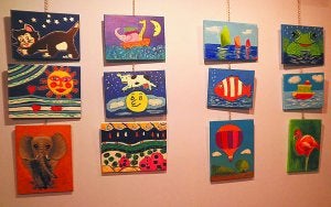 Usurbe. 85 niños y jóvenes exponen sus trabajos hasta el domingo. ::
JUANTXO