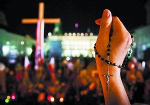 Religiosidad. Sólo el 13 por ciento de los españoles cumplen los preceptos religiosos católicos. ::
DV