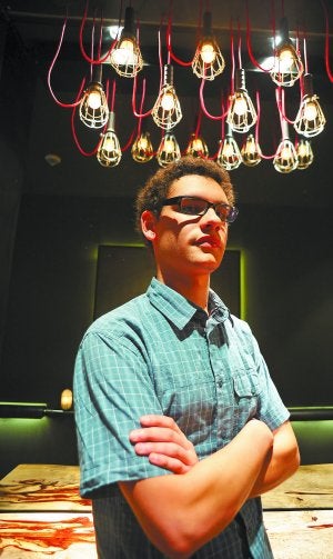 Simeón Eremiev, vecino de Mutriku, tiene 18 años y estudia tercero de Medicina. ::                             BORJA AGUDO