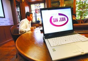 «Disfruta San Juan». El alcalde detalló ayer la propuesta para la inauguración del espacio. ::                             F. DE LA HERA
