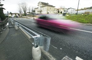 Se realizará un paso de peatones, que permita cruzar con seguridad la avenida Elizatxo. ::
F. DE LA HERA