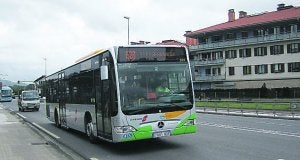 Siguen los comentarios sobre la línea Irun-Hondarribia. ::
F. DE LA HERA