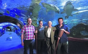 José Mari Alberro, Andoni Gartzia, Vicente Zaragüeta y Xabier Agote, ayer en el Aquarium. ::                             MIKEL FRAILE
