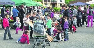 Juegos. Por la tarde hubo juegos infantiles. ::                             A.D.C.