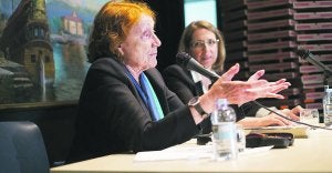 ::                             F. DE LA HERA