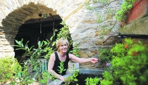 Maria Jesús Agirregomezkorta pertenece a la junta de Hitzez que busca mejorar la calidad de vida de las baserritarras . ::
FELIX MORQUECHO