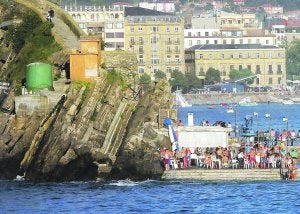 ::                              AYGÜES