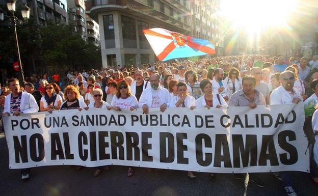 Manifestación de la Plataforma en Defensa de la Sanidad Pública del Bierzo y Laciana.