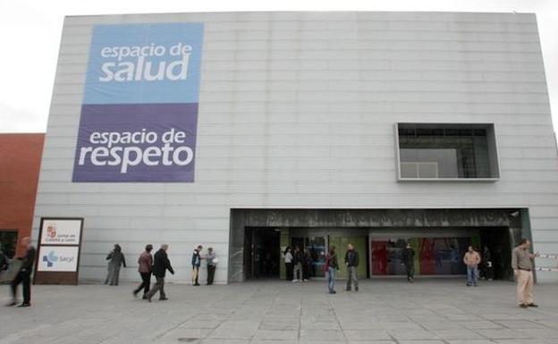 Imagen del Hospital Río Hortega de Valladolid al que fue derivado el paciente berciano.