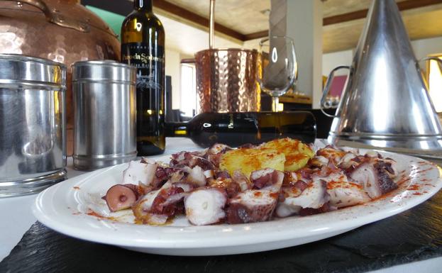 Galería. Una buena ración de pulpo de La Pineda.