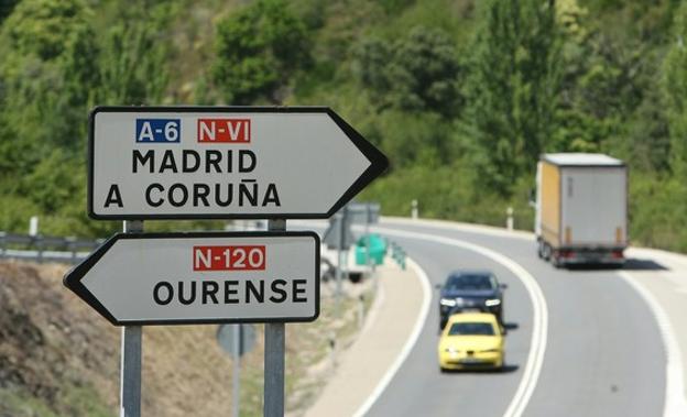 Imagen de la carretera Nacional 120 que une actualmente Ponferrada con Orense.