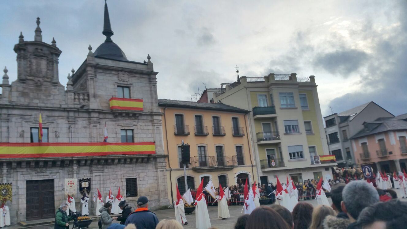 La Hermandad de Jesús Nazareno de Ponferrada arropa al preso liberado por su intercesión