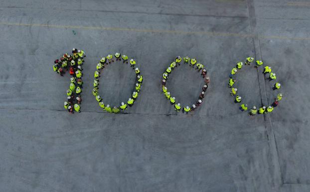 Los trabajadores de Cosmos, durante la celebración de la efeméride.