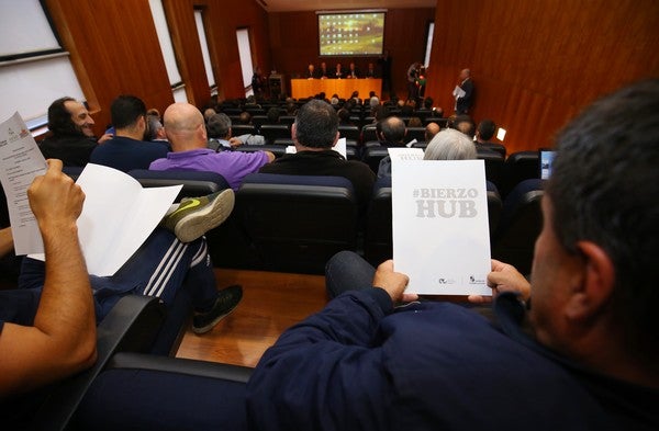 Fotos: Jornada de Bierzo Hub dedicada al sector de la madera
