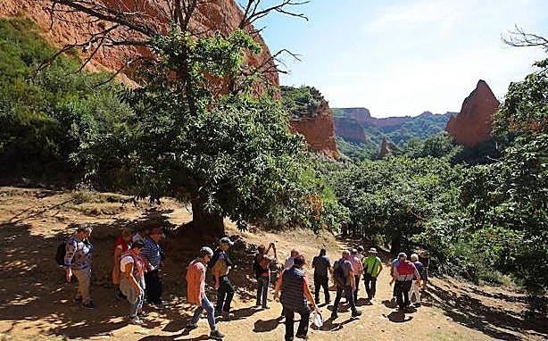 Visitantes en Las Médulas.