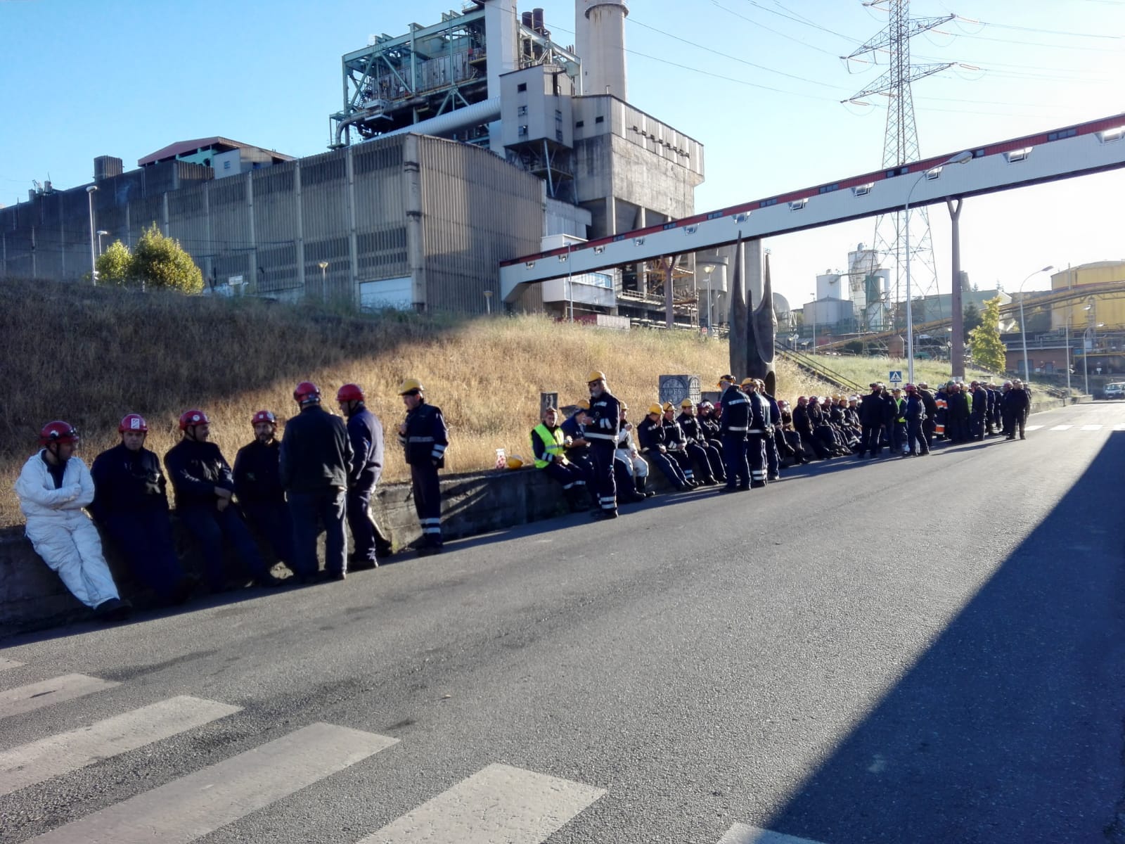 Fotos: Protesta de las auxiliares de Endesa en Compostilla