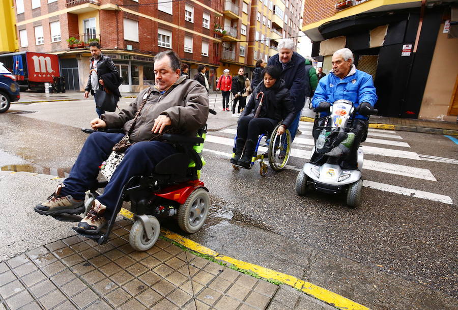 Fotos: Paseo en silla de ruedas de AMBI