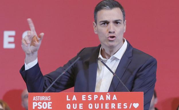 Pedro Sánchez, durante su acto electoral en Gijón.