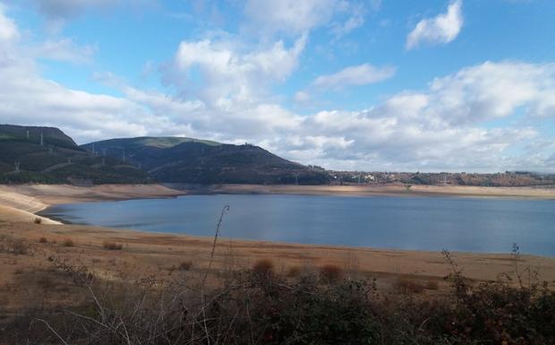 Embalse de Bárcena.