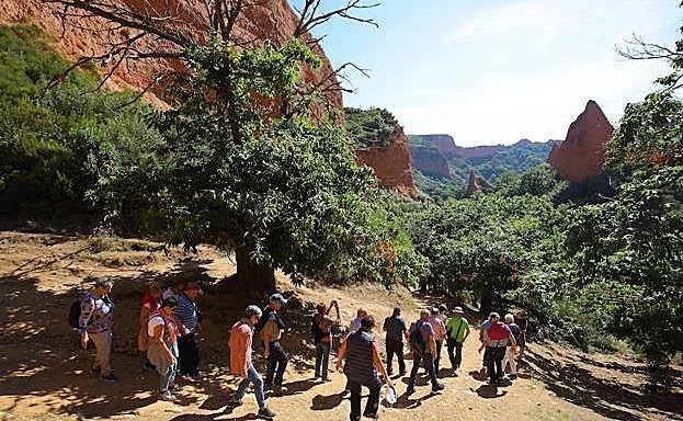 Visitantes en Las Médulas.