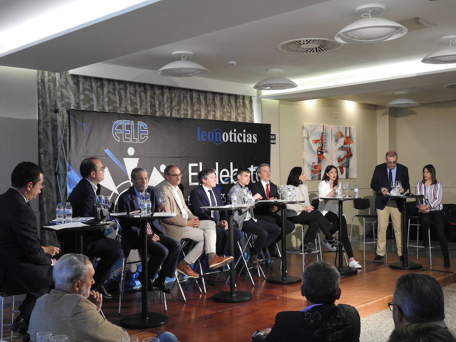 Fotos: Debate de leonoticias y la Fele en Ponferrada